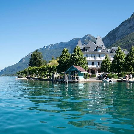 Отель Le Pavillon Des Fleurs Мантон-Сен-Бернар Экстерьер фото